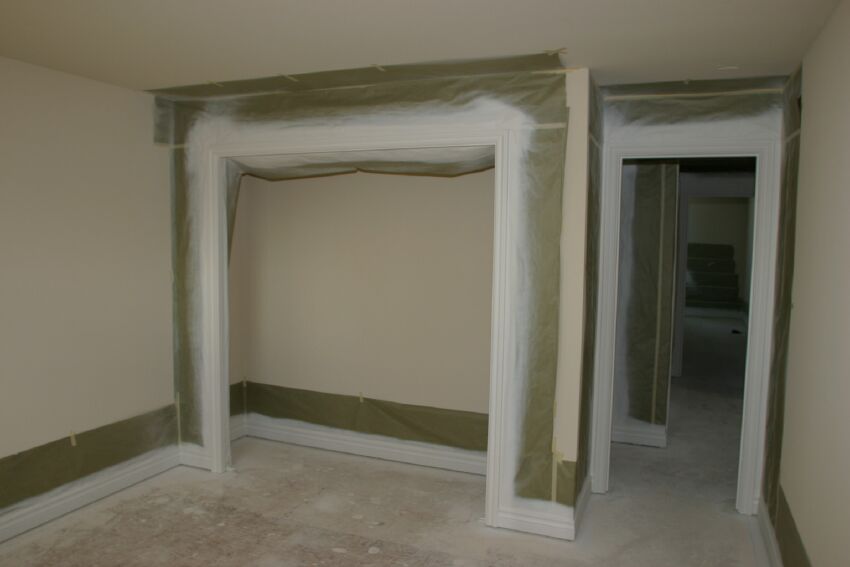 Back bedroom / Michelle's craft room